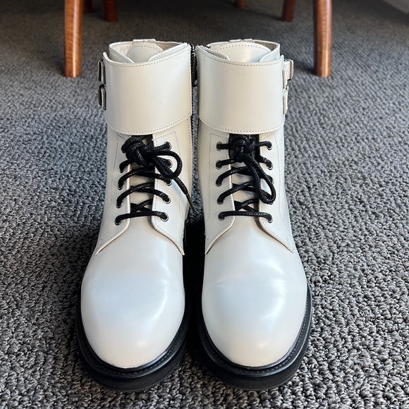 all saints. white boots. hardly worn. excellent condition. size 38. - Picture 3 of 3